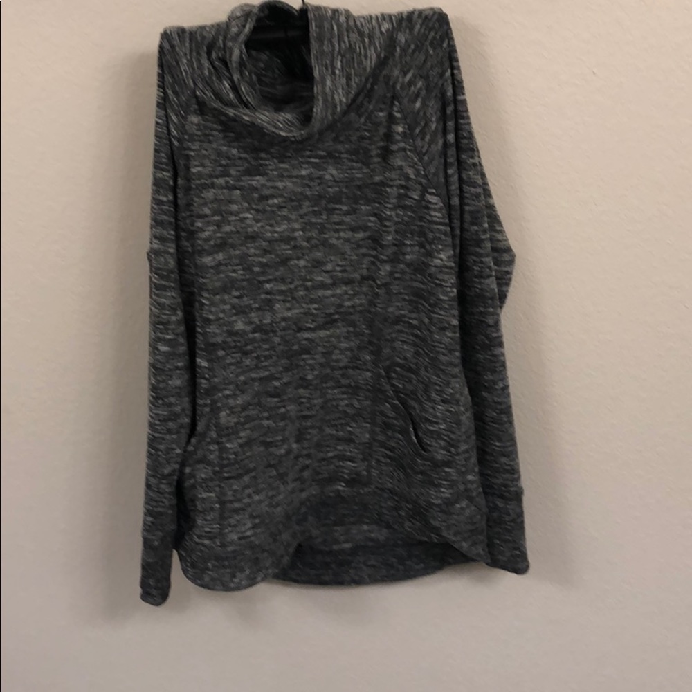 Athleta Cowl Neck Pull Over Size Medium